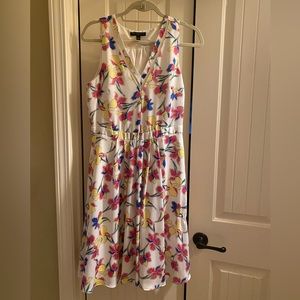 Gorgeous white floral dress